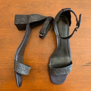 Banana Republic navy heels